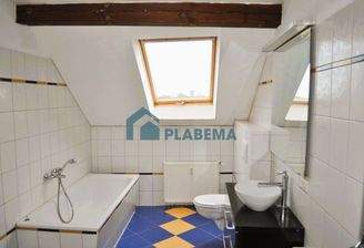 Badezimmer mit Wanne