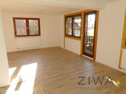 Zimmerbeispiel EG mit Balkon, Ausbau 2024