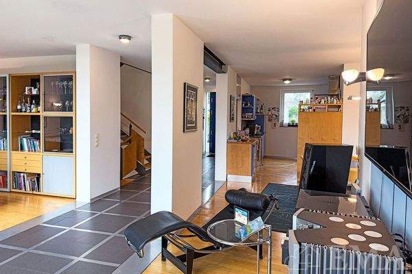 Blick zur offenen Küche