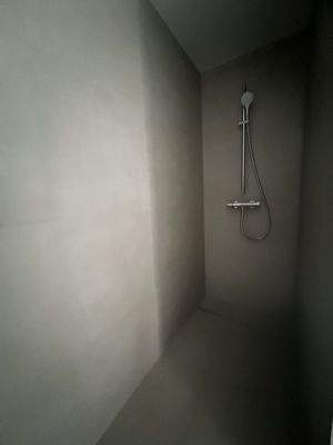 Dusche im Vollbad (1. OG)