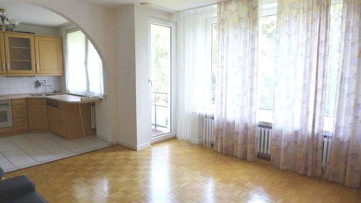 Wohn-/Esszimmmer mit Küche