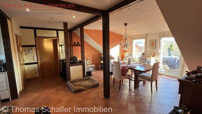 Wohn - Essbereich DG