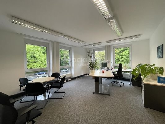 Eckbüro