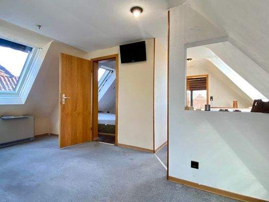 DG - Blick in Essbereich u. Schlafen ...