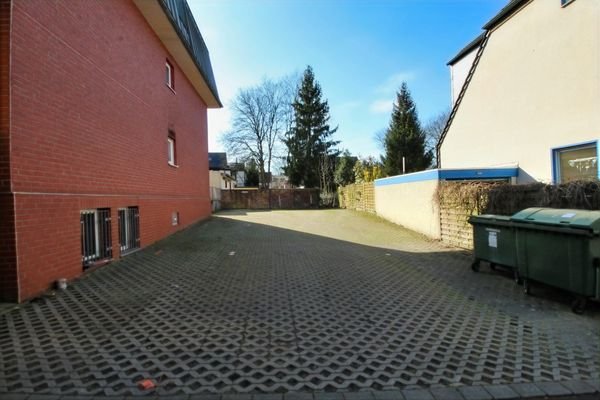 PKW-Stellplätze