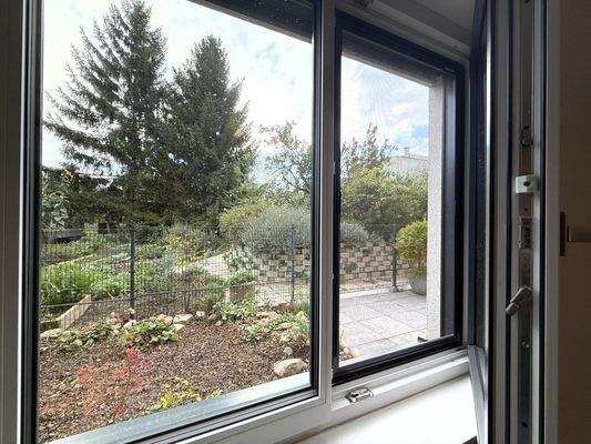 Ausblick vom Schlafzimmer 2 von 2