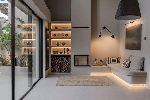 Wohnbereich mit Kamin