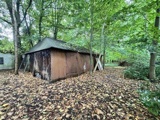 SCHUPPEN MIT BESTANDSSCHUTZ