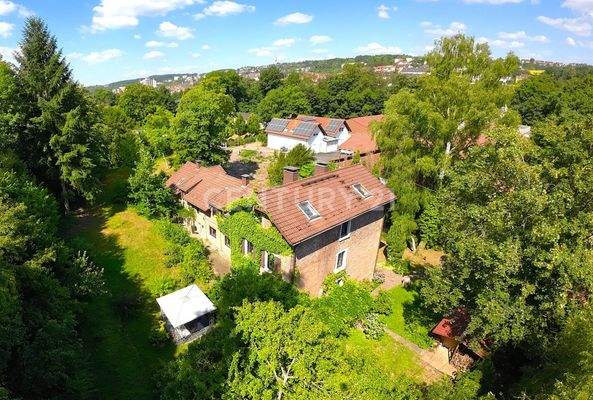 Rückseite des Hauses von der rechten Seite 