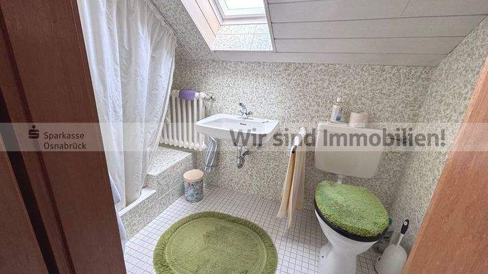 Dachgeschoss - Badezimmer