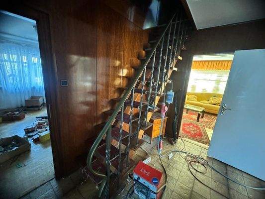 Treppenanlage zum Dachgeschoss