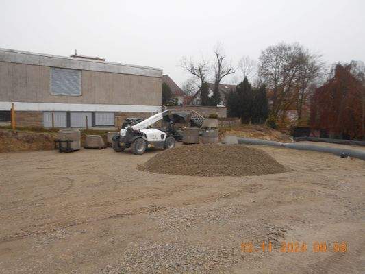 Perrot-Villa, davor Bauplatz Haus 05 und 06