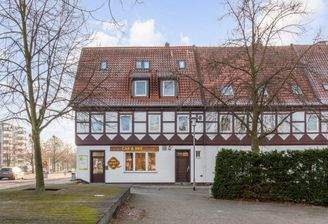 Außenansicht - Straßenseite