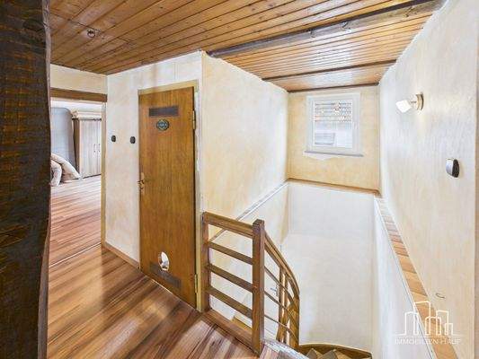 CAM02839G0-PR0324-STILL016