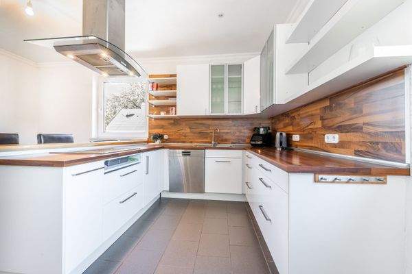 DI - Forbes Global Properties