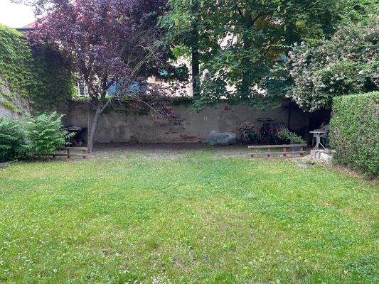 Gepflegter Hofbereich