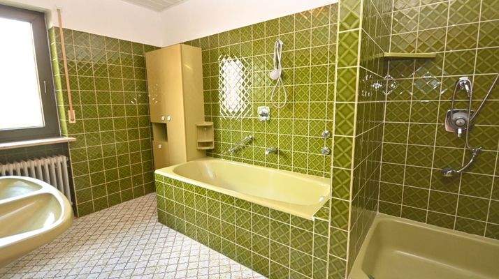 Retro Bad im Erdgeschoss