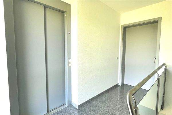 Aufzug/Wohnungseingang