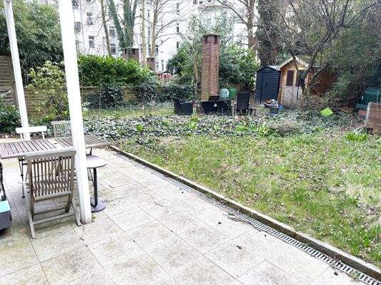 Terrasse zum rückwärtigen Garten