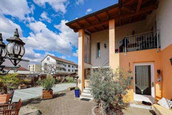 Aussenansicht Hauseingang