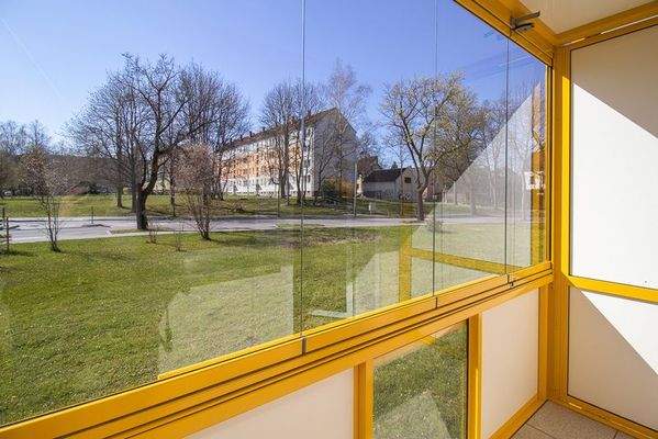 Balkon mit Verglasung