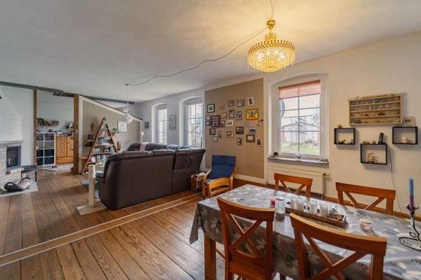 MFH- Großzügiger Wohn- und Essbereich Whg. 1