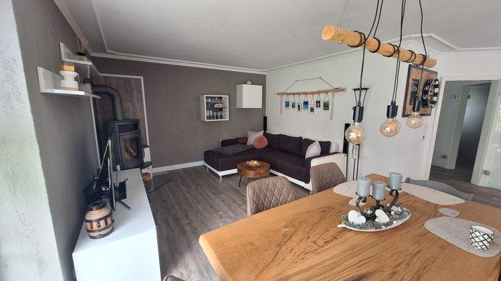 EG - Wohn- und Esszimmer 123239.jpg