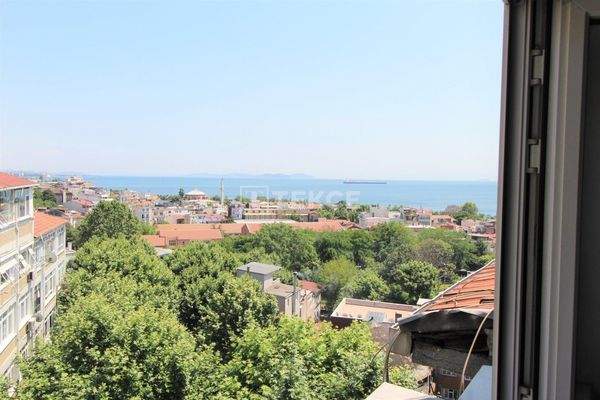 Spacious Property with Sea View in Istanbul Fatih