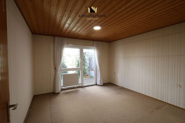 auch vom Schlafzimmer geht's raus