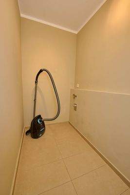 Abstellraum (pot. Duschbad)