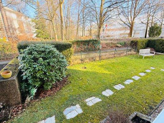 Gartenansicht vorne.jpg