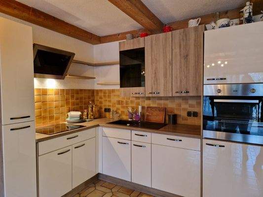moderne  Einbauküche (inkl.)