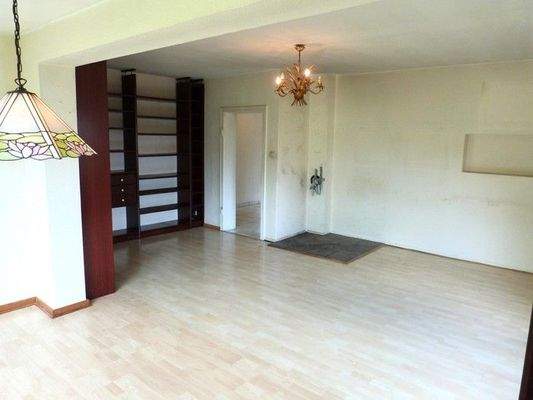 Wohnzimmer mit Kaminanschluss