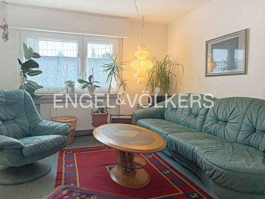 OG Wohnzimmer mit angrenzendem Esszimmer
