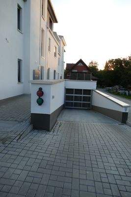 Tiefgaragenzufahrt