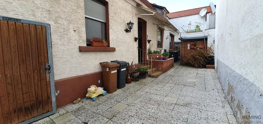 Hof /Dachterrasse