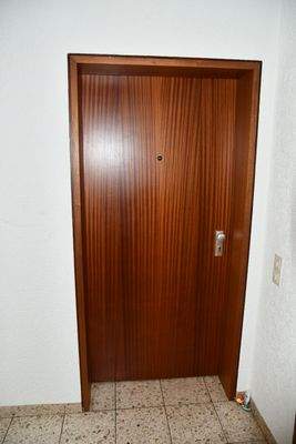04 - Wohnungseingangstür.JPG