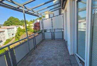 Balkon mit Überdachung