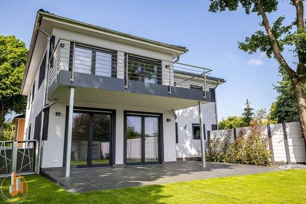 Ansicht vom Grundstück