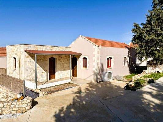 MIT VIDEO: Kreta – Klassische Steinvilla mit modernem Komfort in Vamos