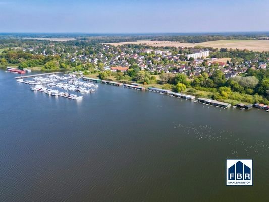 Kleine Müritz mit Blick zum Yachthafen