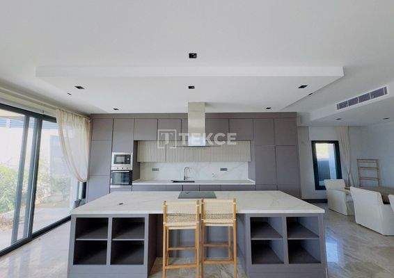 Villa with a Private Pool in a Complex Near the Beach in Yalıkavak