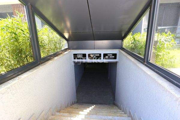 Apartments with Service to Mall in Antalya Altıntaş