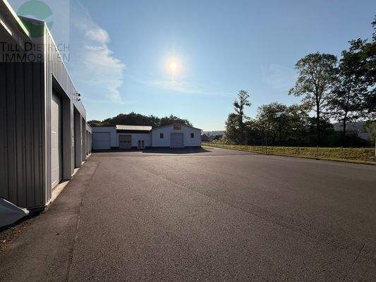 Blick auf Halle 1 + 2+ 3 von vorne