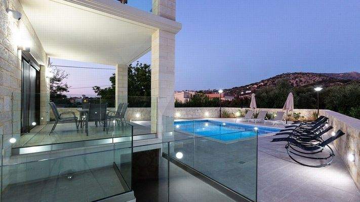 Stonevilla For Sale in Almirida, Stonevilla For Sa