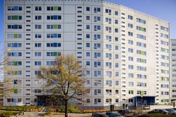 10054 S.-Allende-Str. 10-12