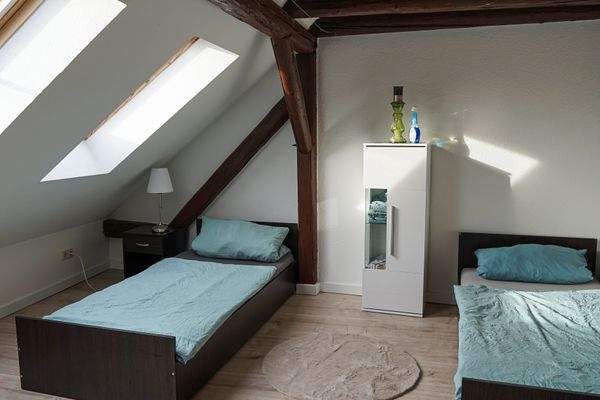 Schlafzimmer (2).jpg
