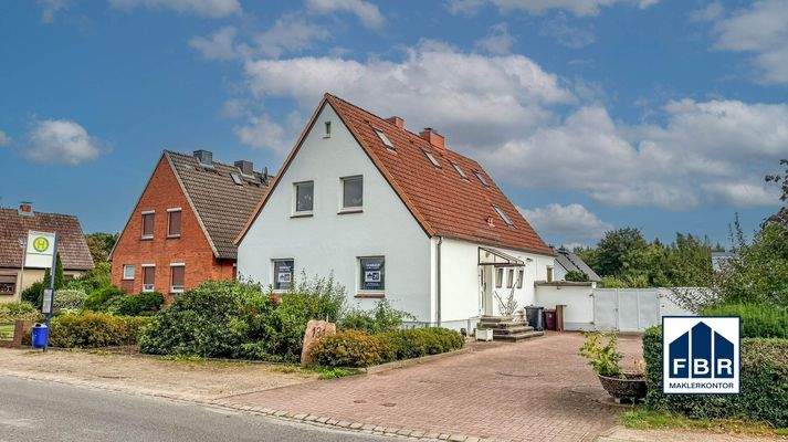 Großzügige Auffahrt