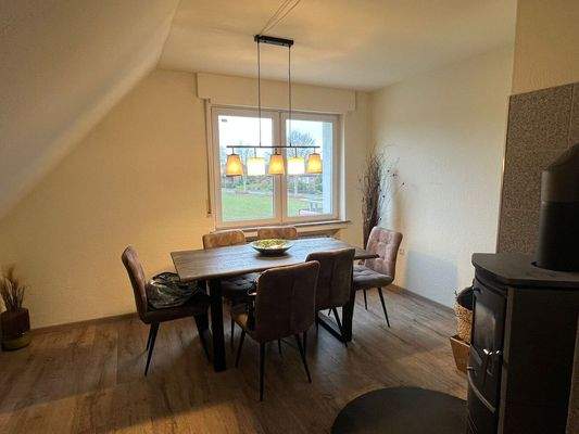 Gemütliches Esszimmer im OG
