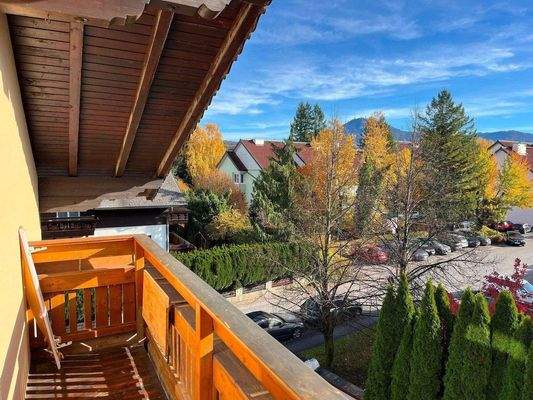 Ausblick vom Balkon in Richtung Gaisberg